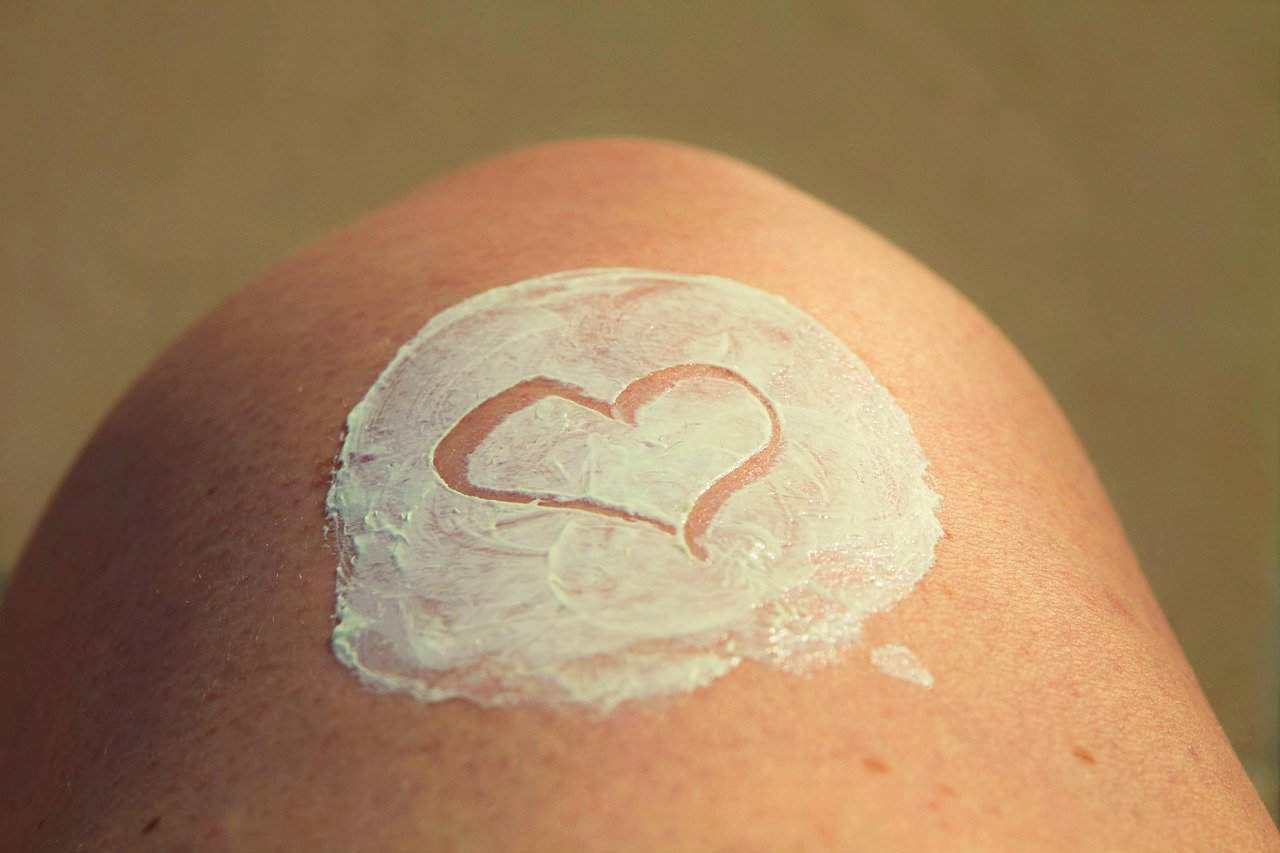 Does shaving make keratosis pilaris worse?