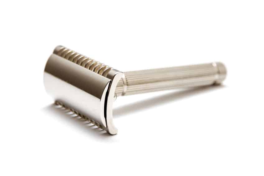 A double edge razor or DE razor uses a single blade sharp on both sides.